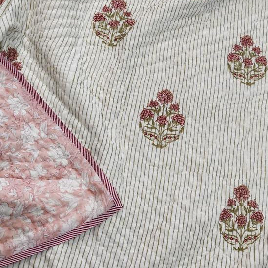 Pink dahlias Quilt