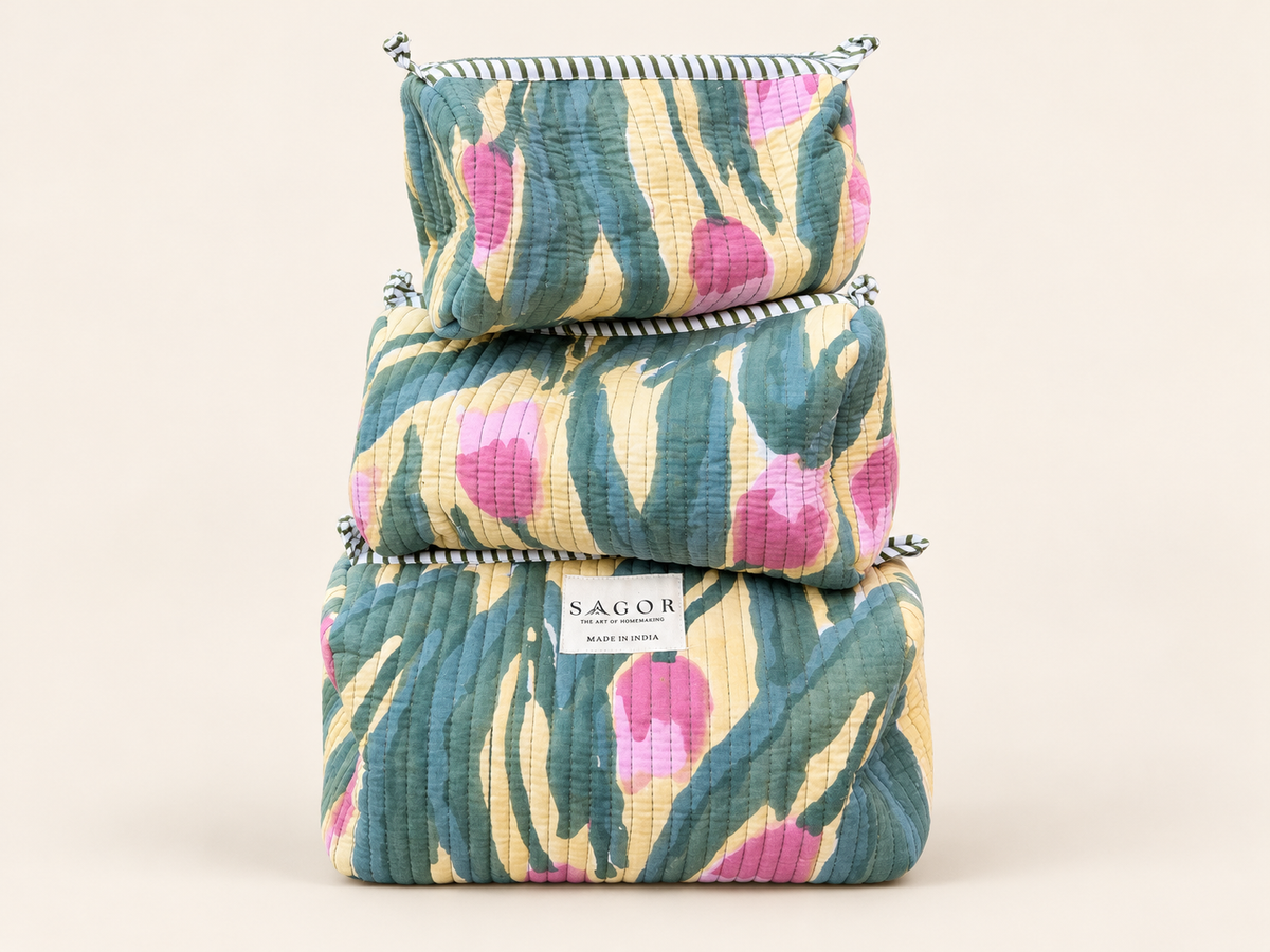 Matryoshka pouch set